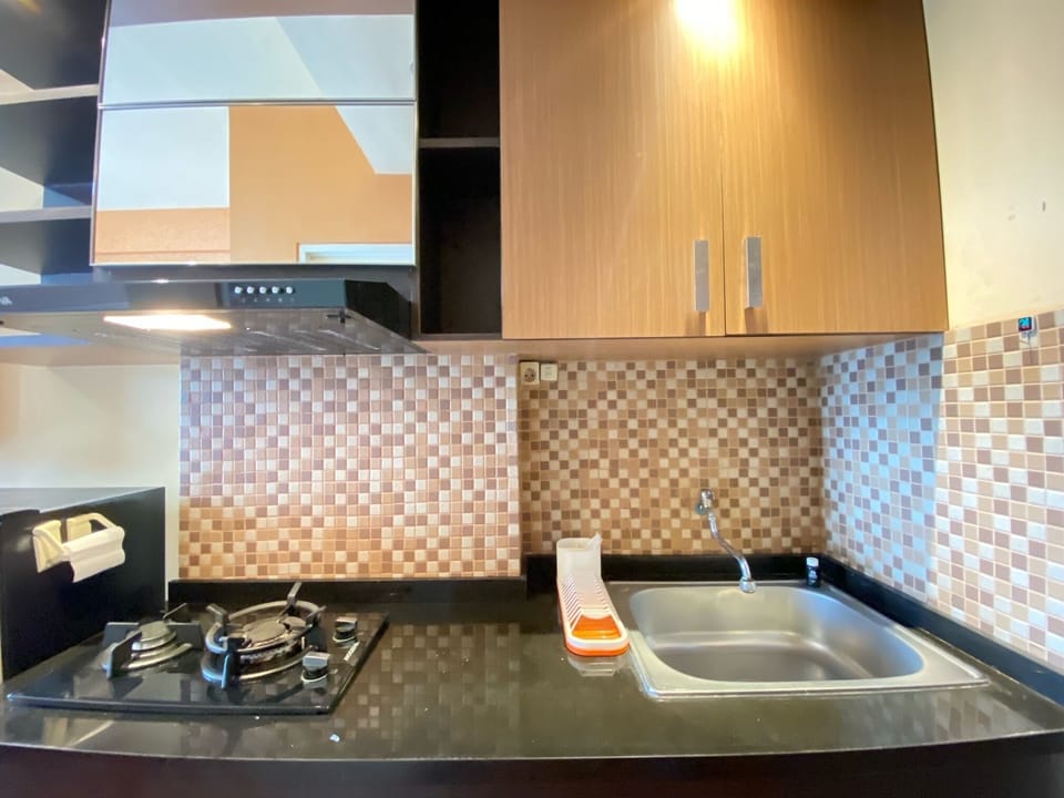 Fridge, stovetop, cookware/dishes/utensils