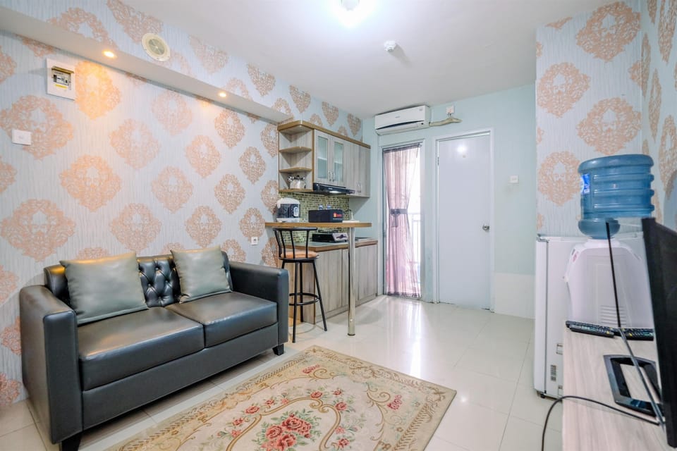 Room | Living area | TV