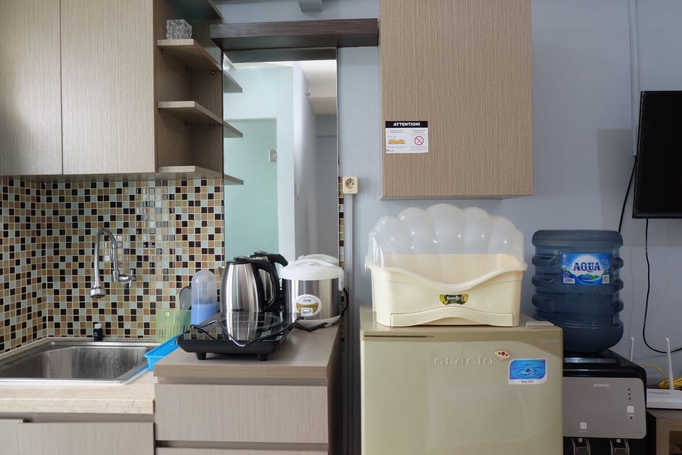 Fridge, stovetop, cookware/dishes/utensils