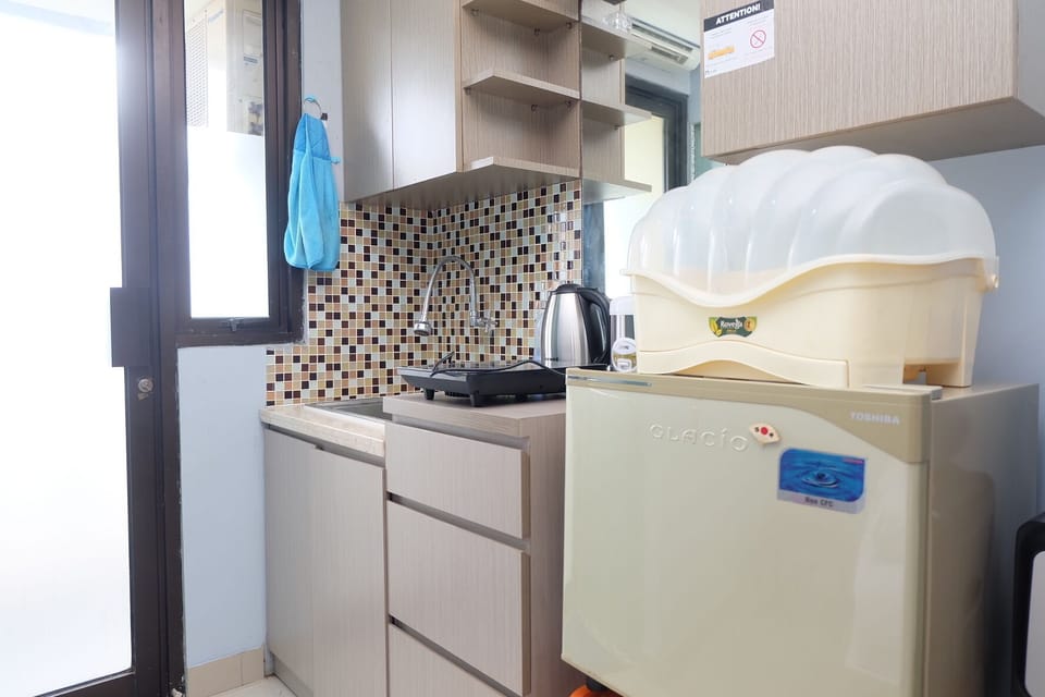 Room | Private kitchen | Fridge, stovetop, cookware/dishes/utensils