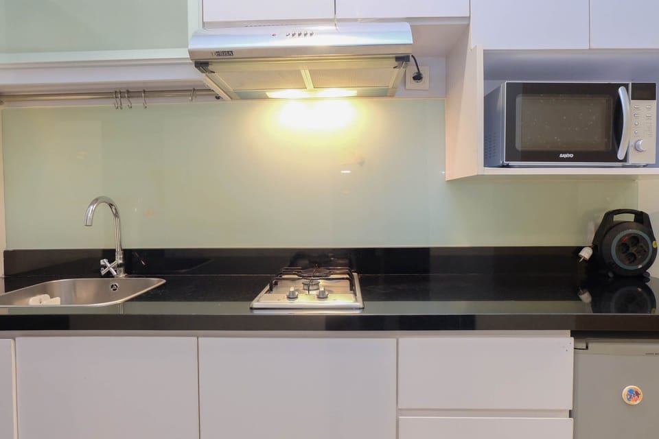 Fridge, microwave, stovetop, electric kettle