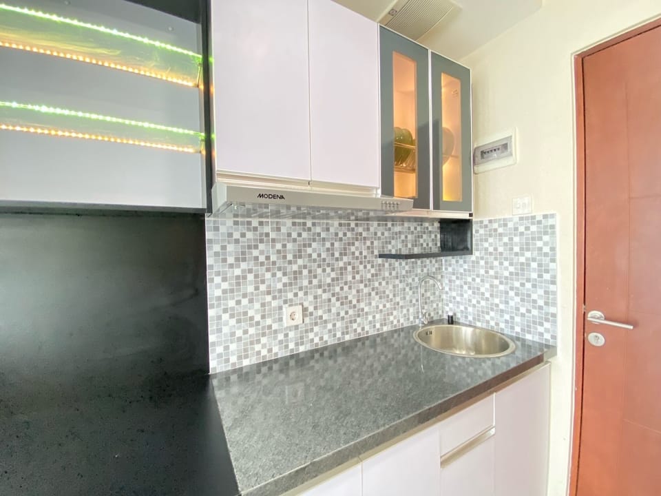 Fridge, stovetop, cookware/dishes/utensils