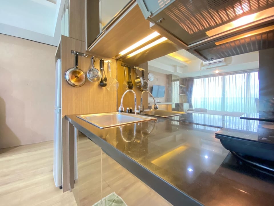 Fridge, stovetop, cookware/dishes/utensils