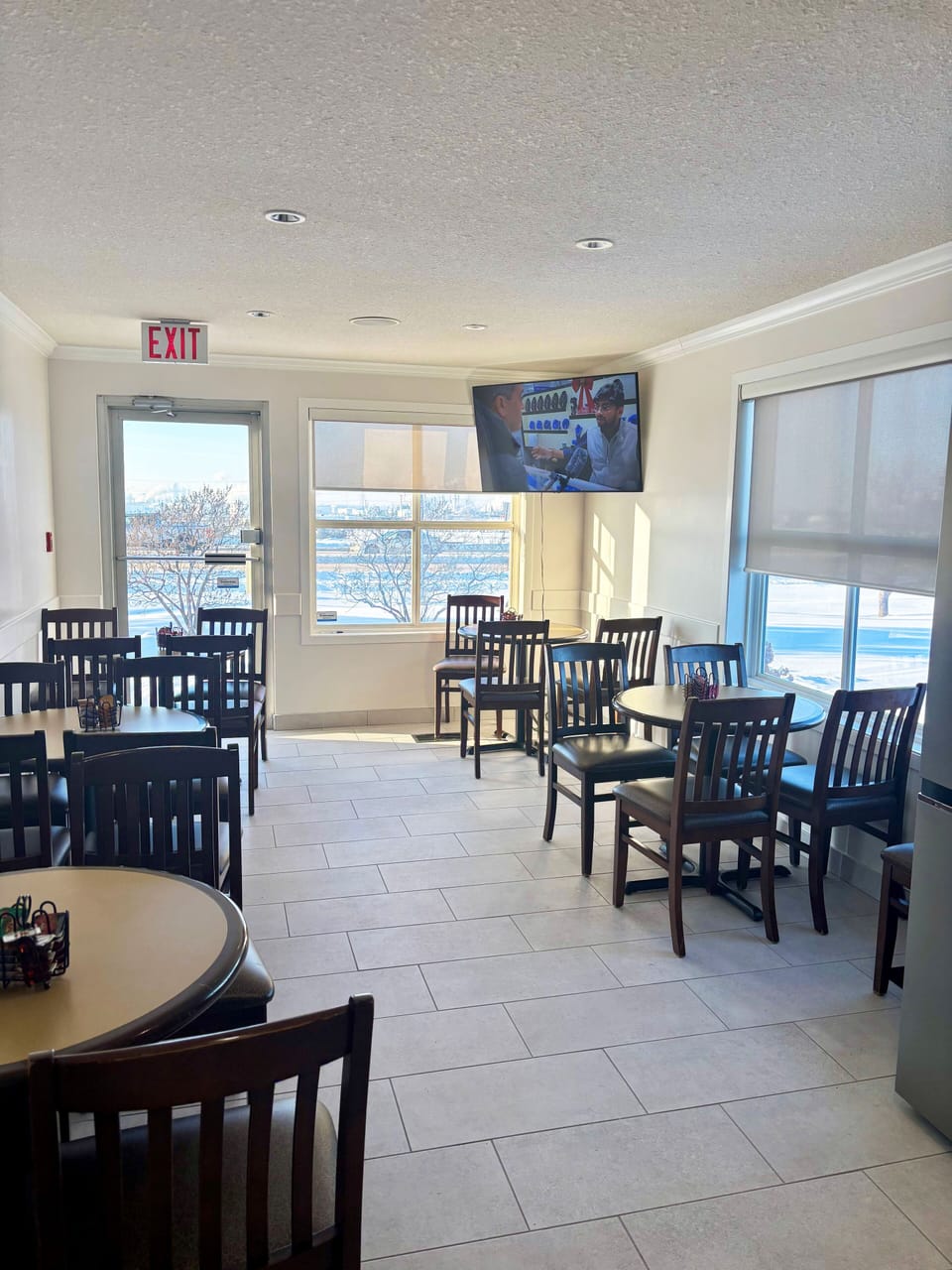 Free daily continental breakfast