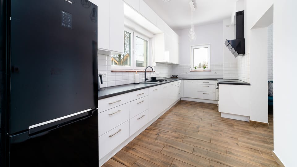House (Sarnia 37) | Private kitchenette | Fridge, oven, stovetop, dishwasher