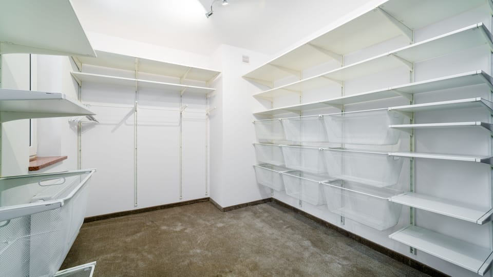 House (Sarnia 37) | Living area | 30-inch plasma TV with satellite channels, TV