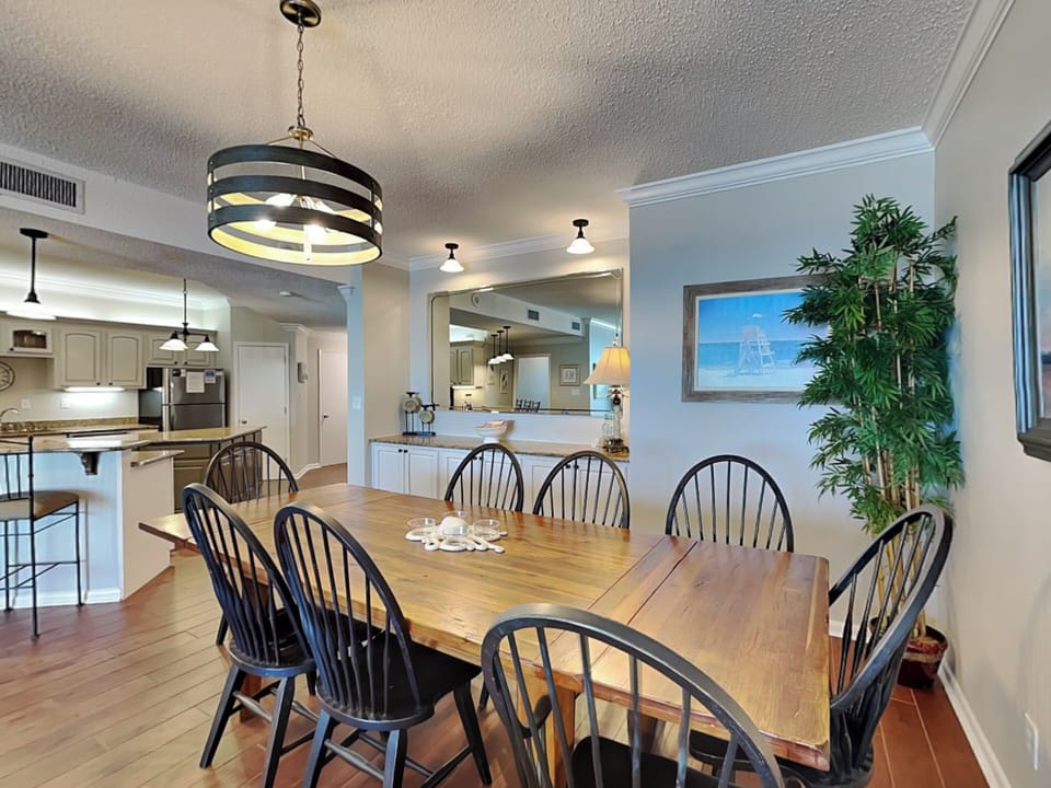 Dining Area - Table for Eight and Bar