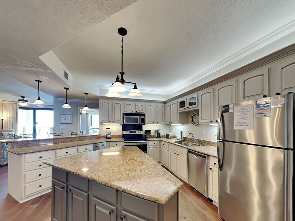Fully Equipped Kitchen with Stainless Steel Appliances
