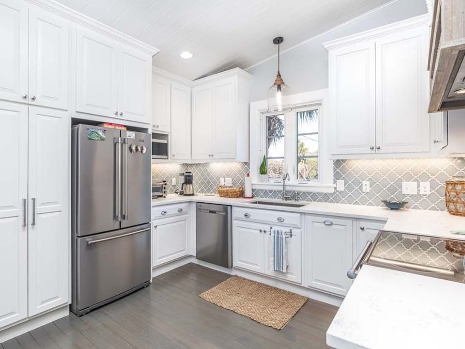 Beautiful all newly redesigned kitchen with stainless appliances and double ovens
