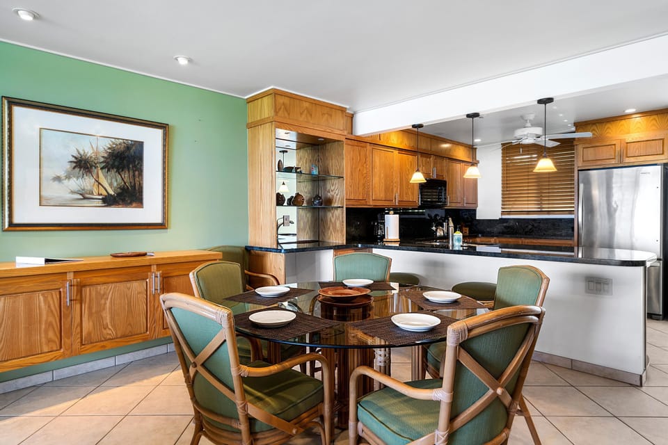 Condo, Multiple Beds (Keauhou Kona Surf & Racquet Club #4-1) | Private kitchen | Dishwasher, paper towels