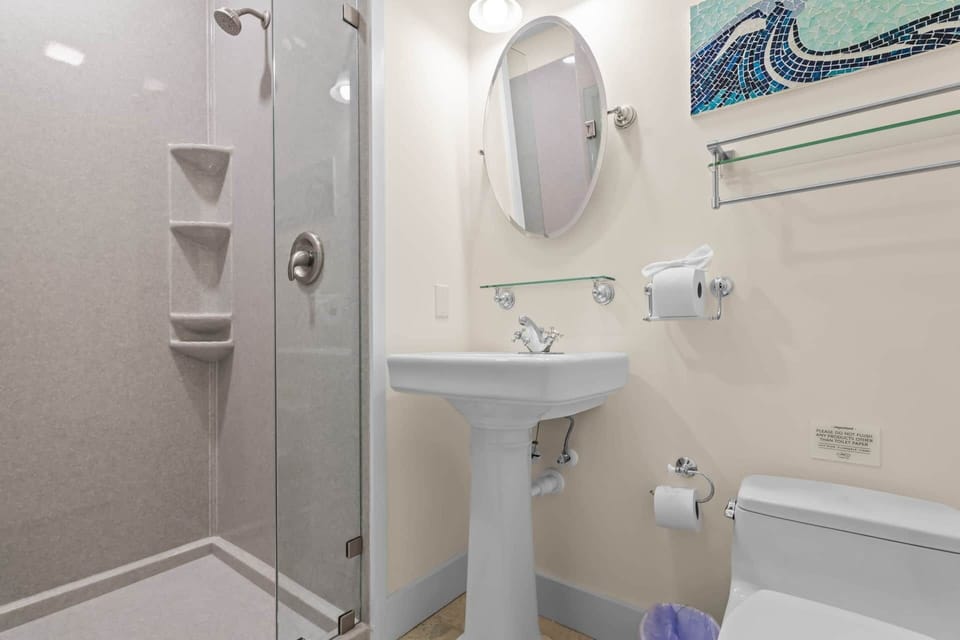 1st Floor Hall Bath