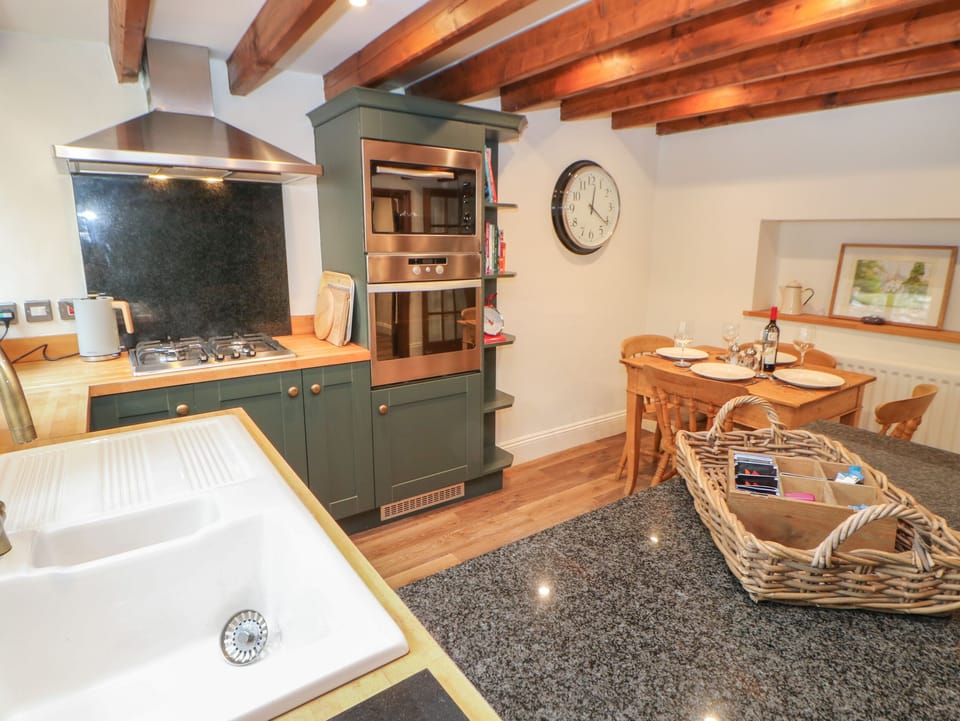Cottage | Interior