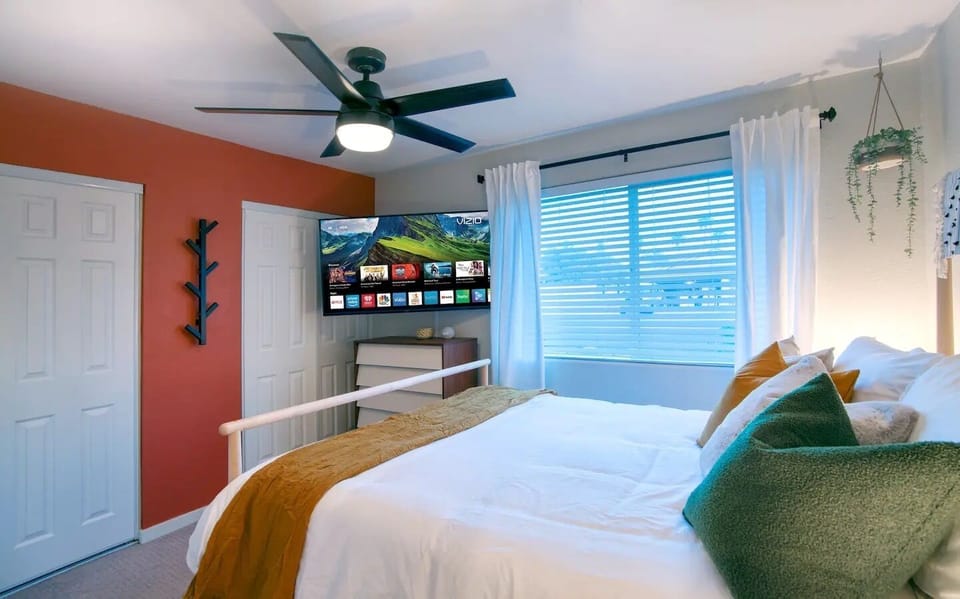 Queen-sized bed, amazon echo, 50" Smart TV