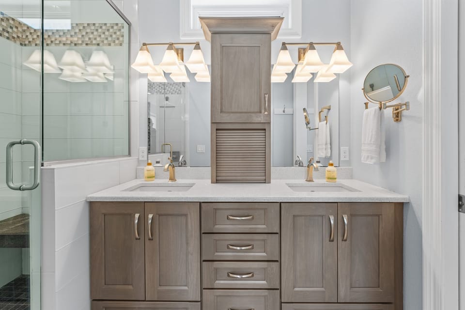 First Floor Master Bathroom