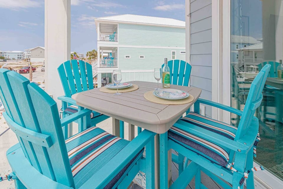 First Floor Deck with Outdoor Dining table