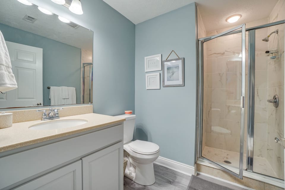Hall Bath with Stand-up Shower