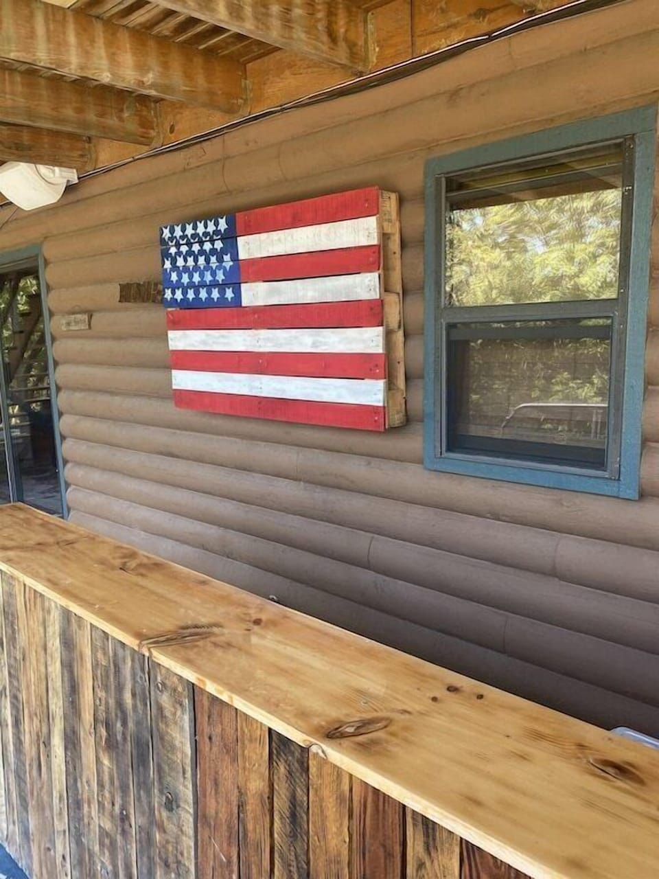 Outdoor bar