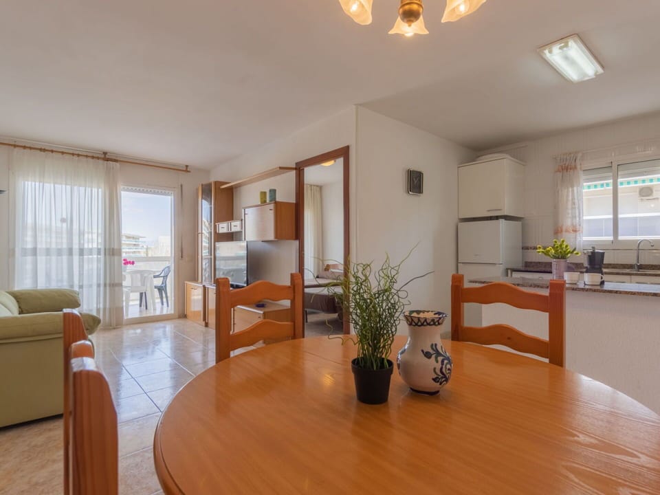 Table, Plant, Furniture, Building, Flowerpot, Couch, Window, Houseplant, Chair, Wood