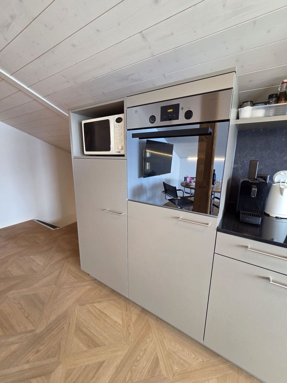 Kitchen Appliance, Flooring, Wood, Major Appliance, Home Appliance, Floor, Cabinetry, Interior Design, Kitchen, Countertop