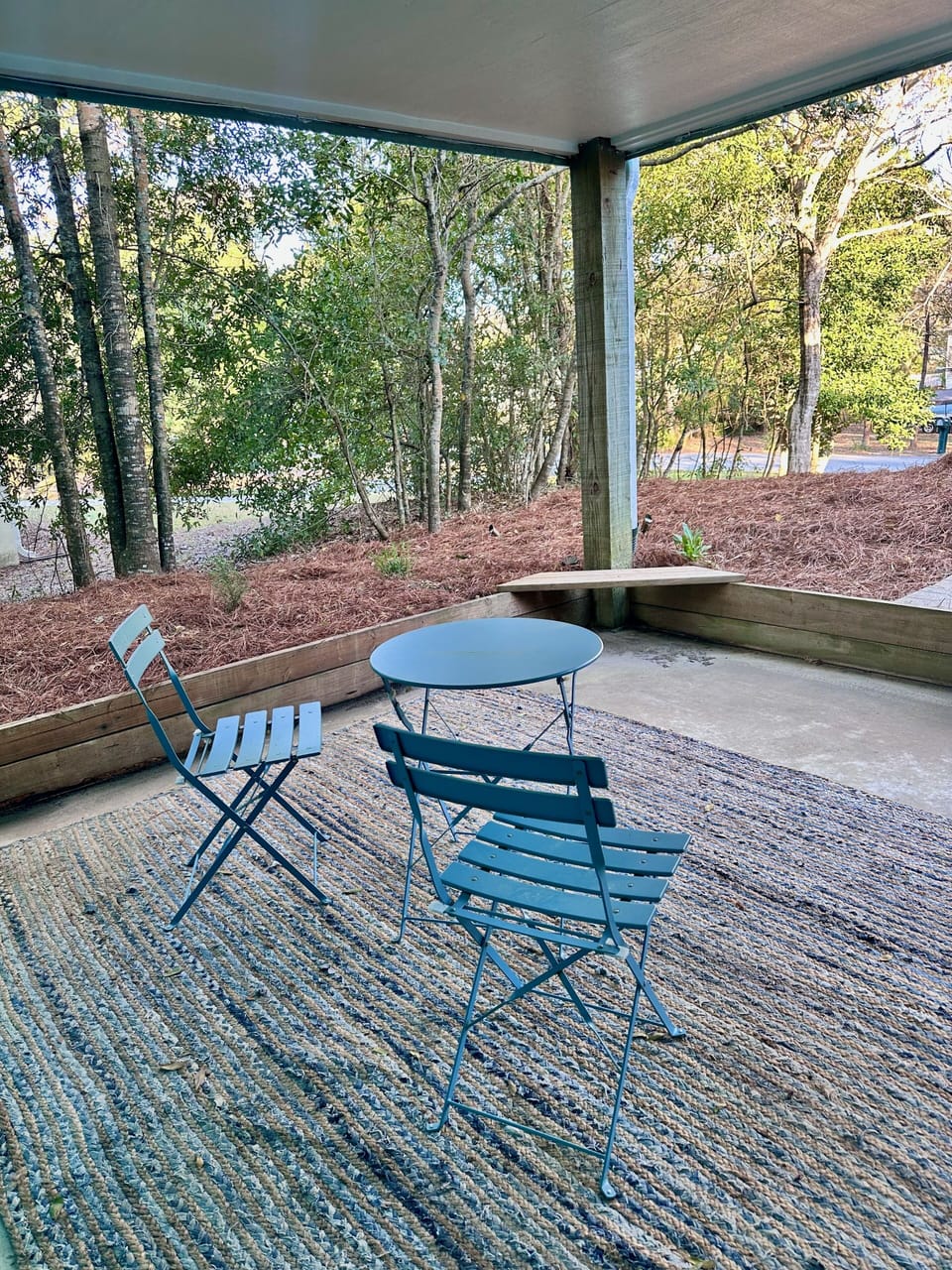 Another seating area overlooking the front yard