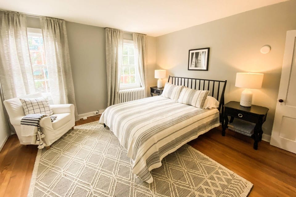Head upstairs to the 3 bedrooms and 2 1/2 bathrooms.