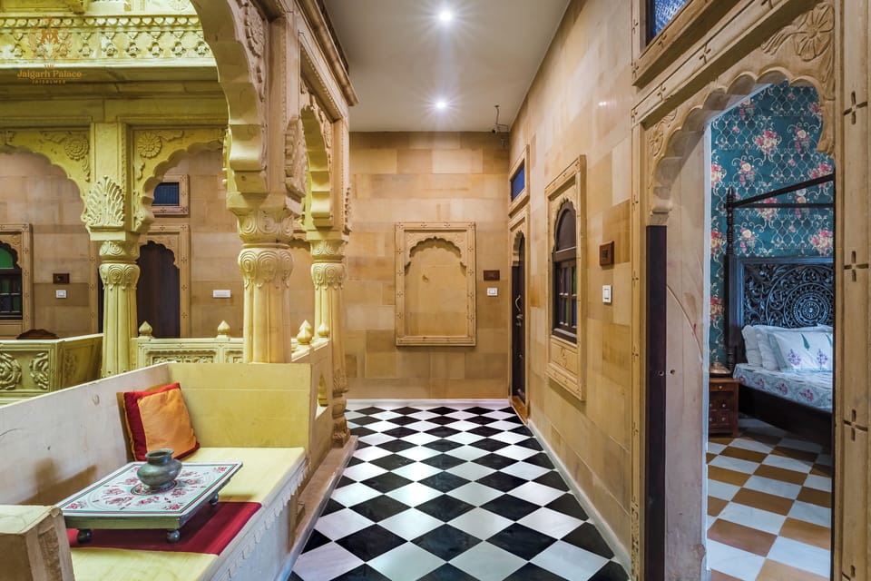 Comfort Single Room, 1 King Bed, Non Smoking, Courtyard View | Down comforters, memory foam beds, minibar, in-room safe
