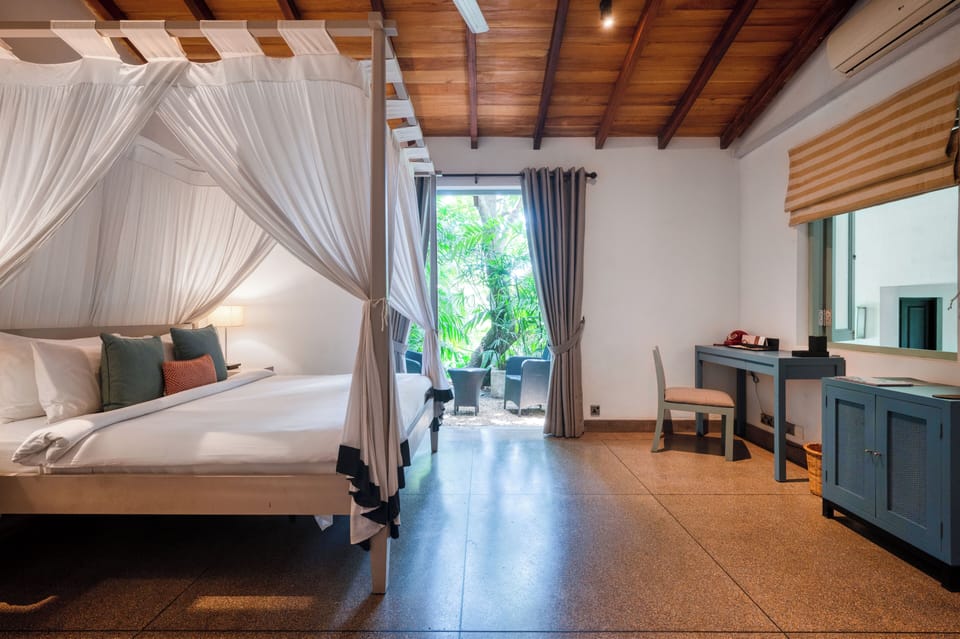 Walawwa Bedrom | In-room safe, individually decorated, desk, blackout drapes