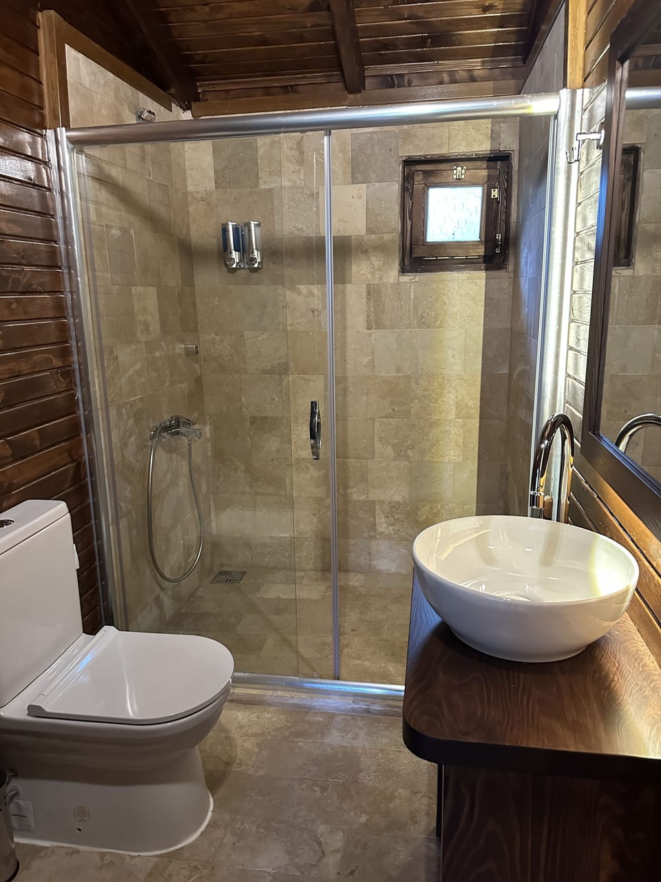 Deluxe Tree House | Bathroom
