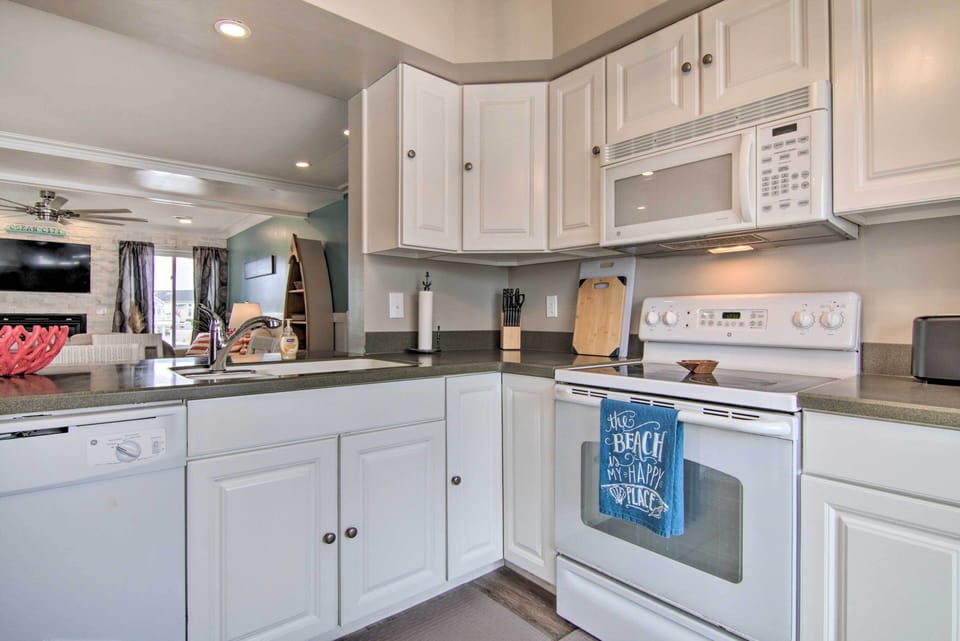 Kitchen | Fully Equipped