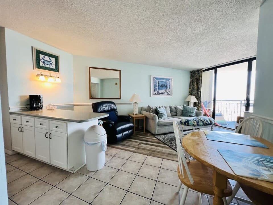 Kitchen, Dining and Living room area