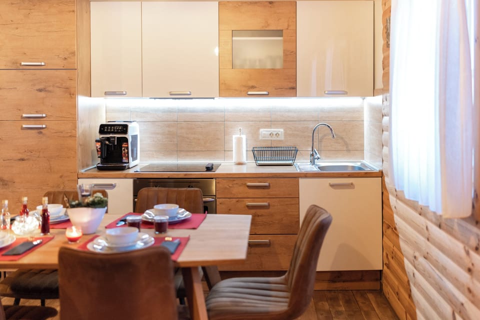 Family Chalet, 2 Bedrooms, 2 Bathrooms, Mountainside (Chalet Markoci With Hot Tub) | Private kitchen | Electric kettle, dining tables
