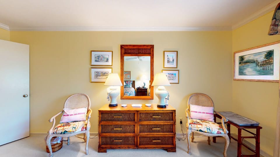 Bedroom 1: 2 Twins
