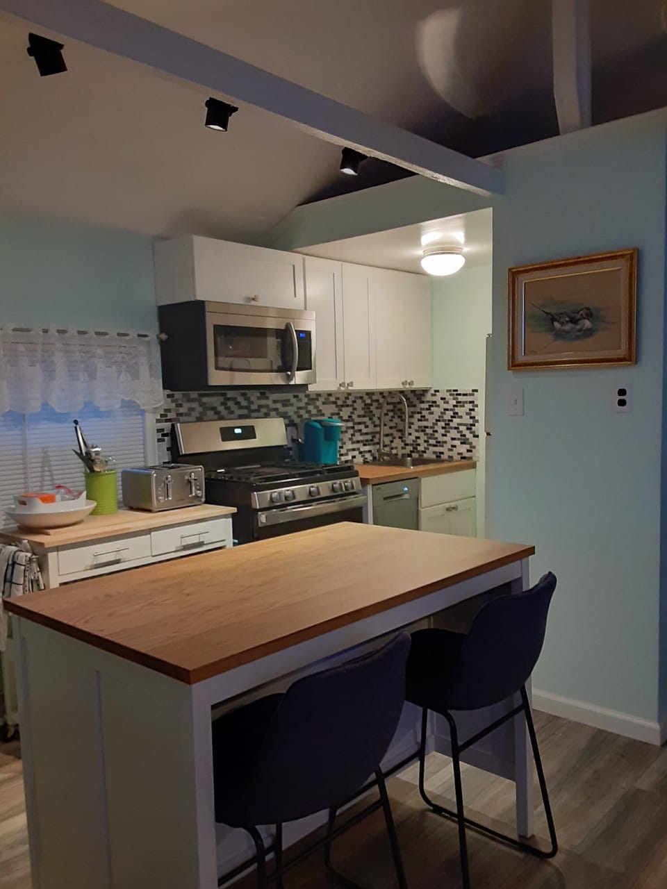 Another perspective on kitchen.