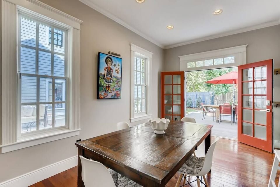 kitchen dining room