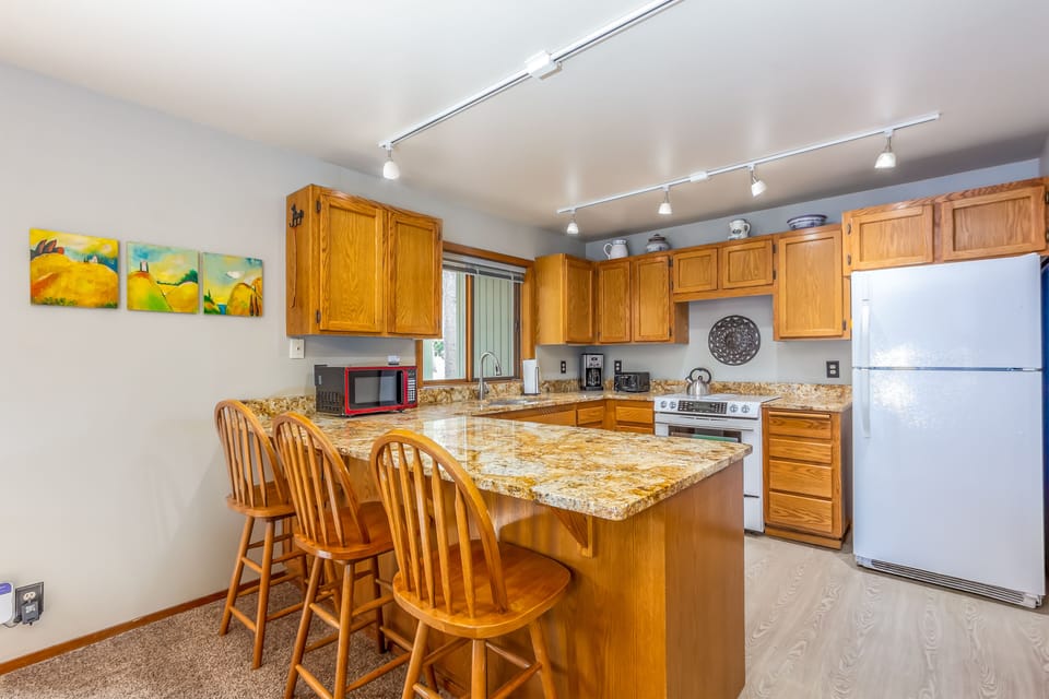 Kitchen - Main Level