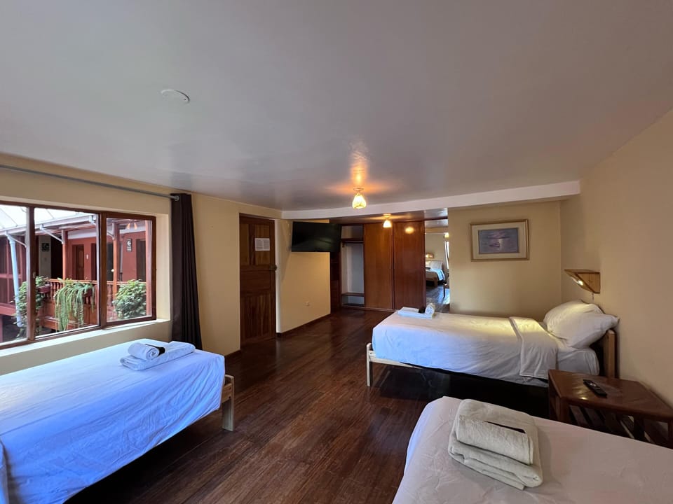 Superior Triple Room | Premium bedding, down comforters, pillowtop beds, laptop workspace
