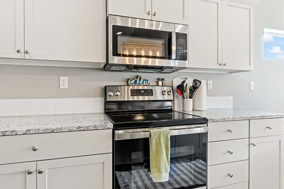 Stove and Microwave