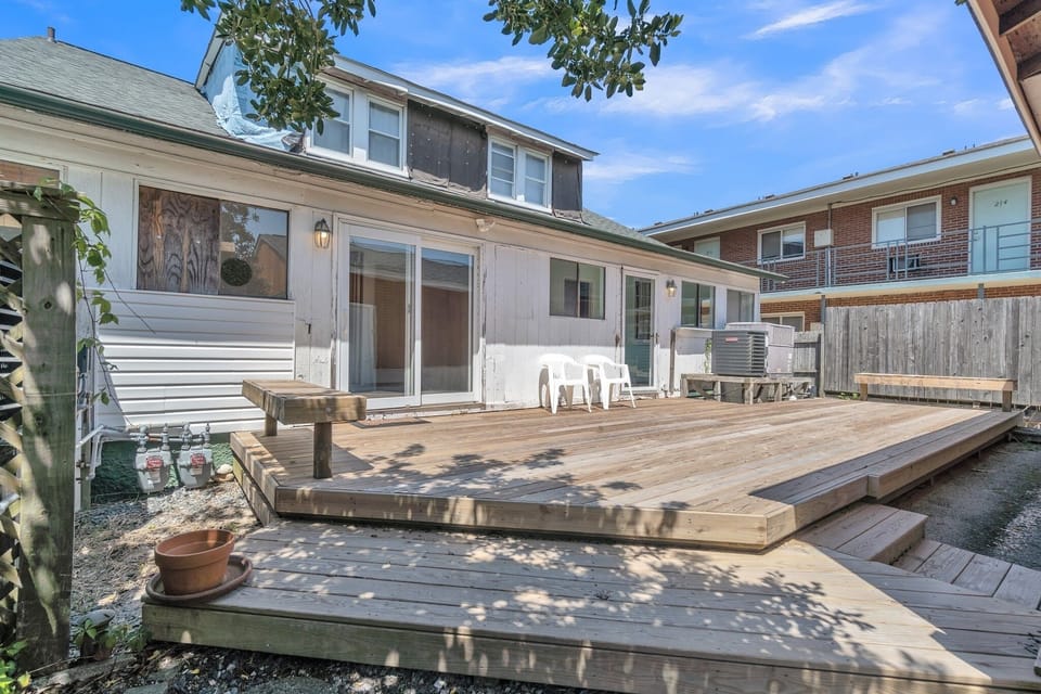 Patio, Deck, Flagstone, Pottery