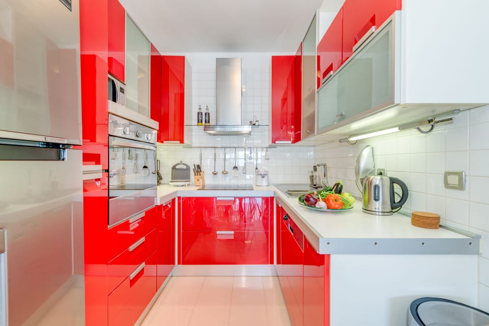 Apartment | Private kitchen | Fridge, microwave, oven, stovetop