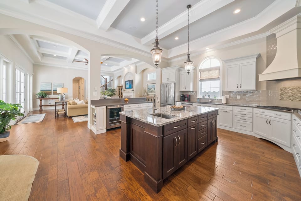 House, Multiple Beds, Private Pool, Pool View | Private kitchen | Coffee/tea maker, fridge, microwave, oven