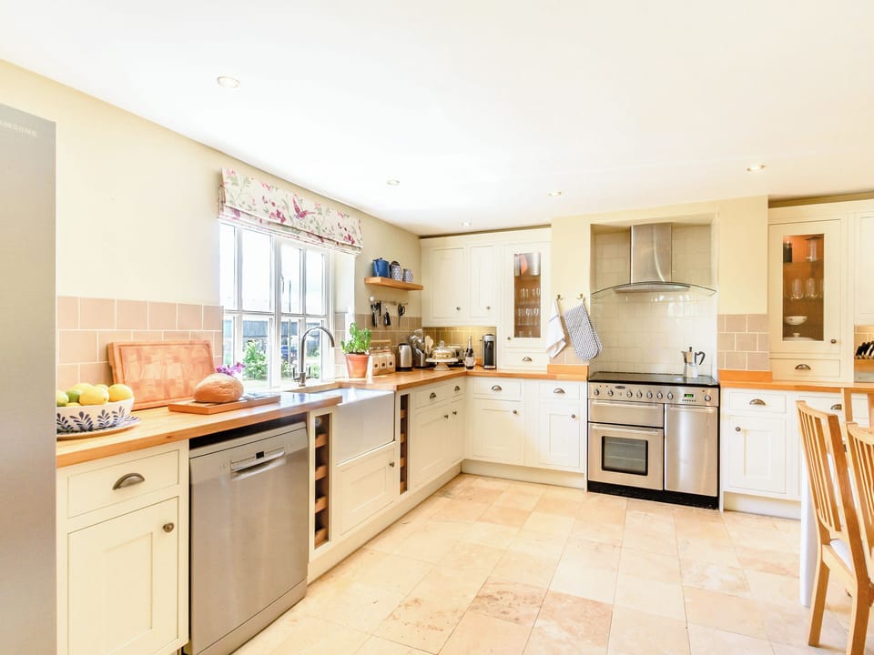 Kitchen/diner | Limber Wold House, Great Limber