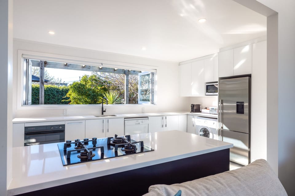 Executive Villa | Private kitchen | Full-size fridge, microwave, oven, stovetop