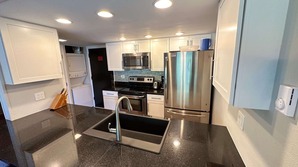 Washer dryer in the entryway
