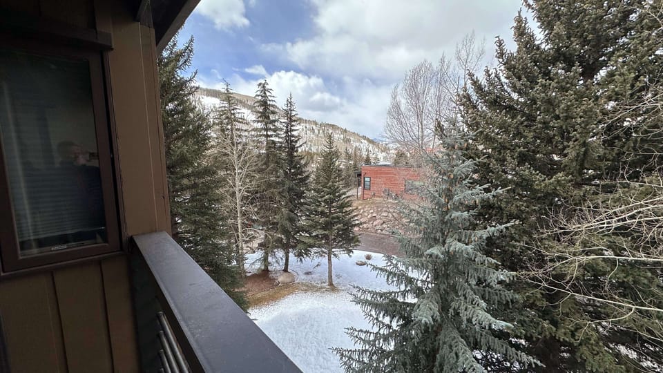 View to Simba from the bedroom with the Queen bed