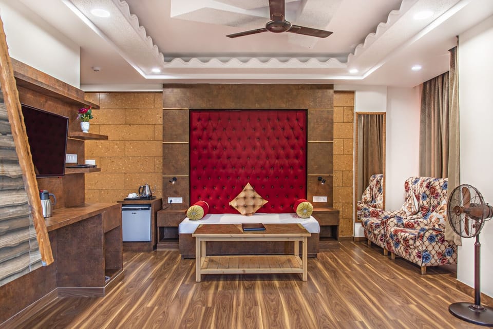 Executive Double Room | Desk, laptop workspace, blackout drapes, iron/ironing board
