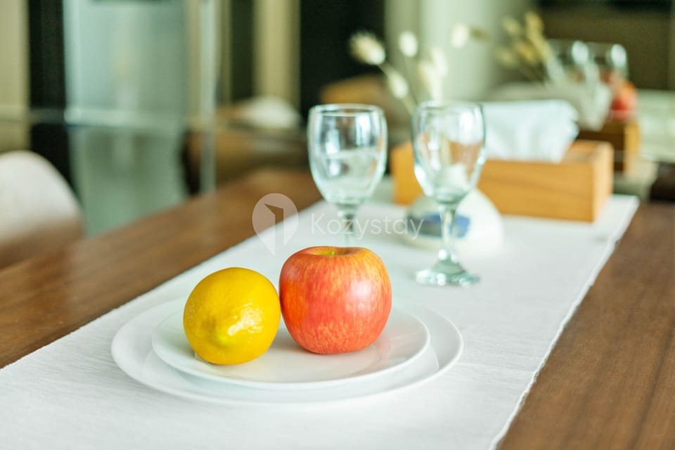 Apartment, 2 Bedrooms, City View | Dining room