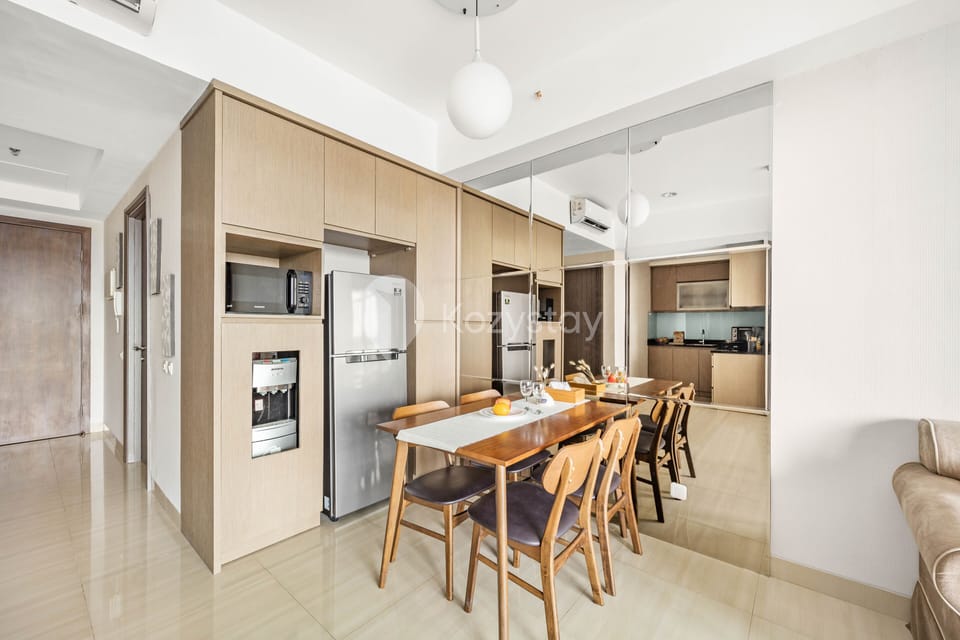 Apartment, 2 Bedrooms, City View | Dining room