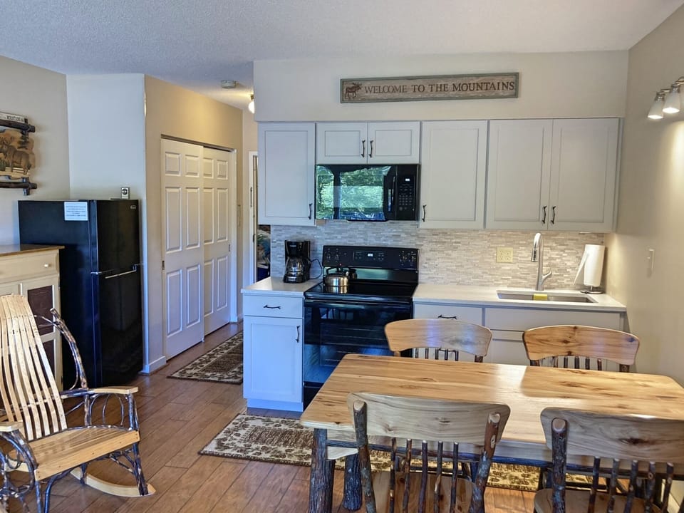 Kitchen and dining area