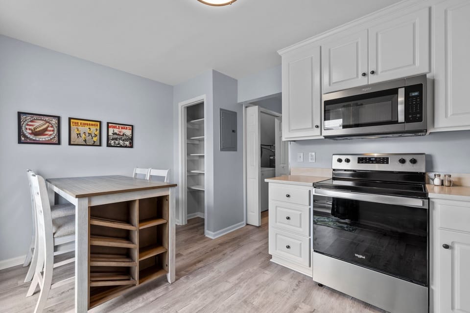 Dining Area/Kitchen