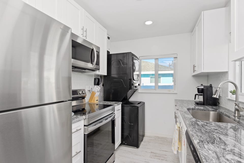 Kitchen with Washer and Dryer Side B